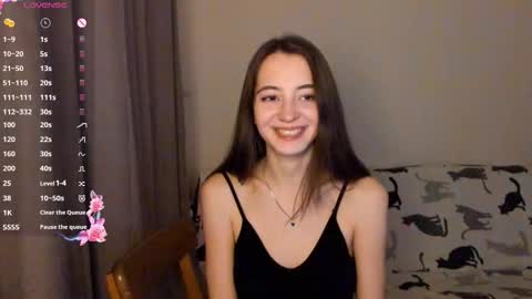 evabradly online show from December 16, 7:42 pm