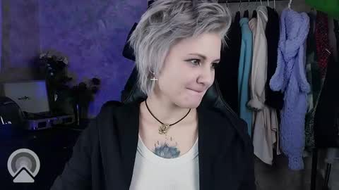 Eva Brownie online show from January 28, 3:35 pm