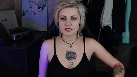 Eva Brownie online show from March 4, 2:10 pm