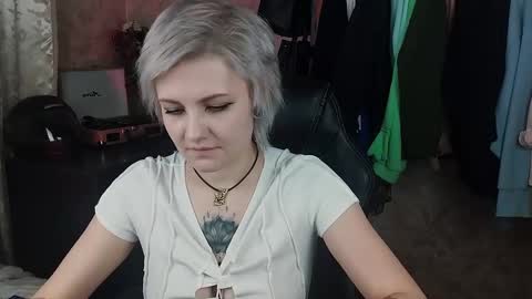 Eva Brownie online show from February 2, 12:35 pm