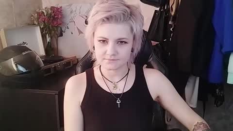 Eva Brownie online show from February 24, 8:49 am