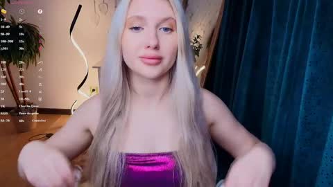 Eva  online show from May 6, 3:01 am