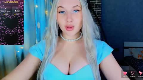 Eva  online show from November 5, 5:42 am