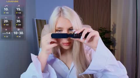 Eva  online show from April 29, 2:38 am