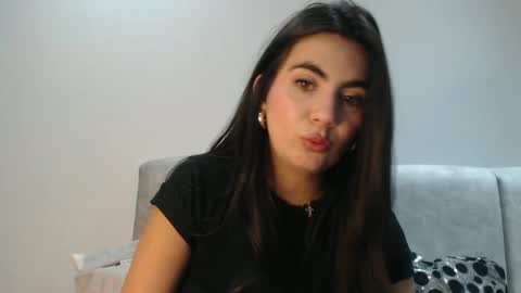 evacollins12 online show from September 11, 1:18 am