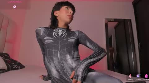 evaevanscute online show from October 31, 8:20 pm