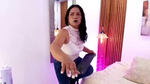 EVA GODDESS  online show from June 14, 7:49 pm