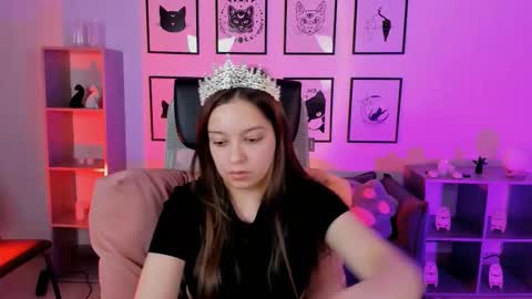 Eva online show from March 14, 5:39 pm