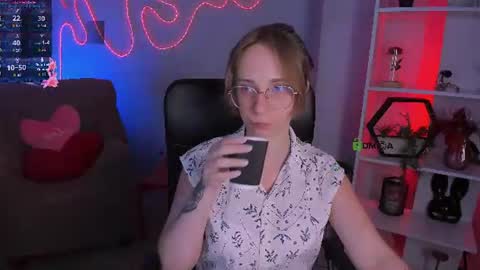 evalora online show from July 18, 7:16 pm