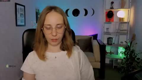 evalora online show from June 20, 7:09 pm
