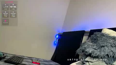 evan57036 online show from July 8, 9:18 pm