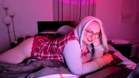 Evan Harlowe online show from November 29, 5:59 am