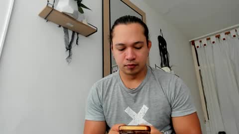 Snapshot of evans_king chatting on October 10, 12:11 pm Evan online show from October 10, 12:11 pm