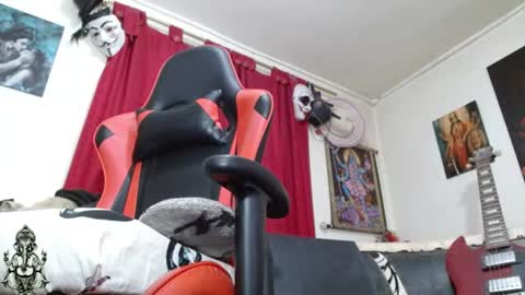 evans_xy online show from July 10, 12:48 am