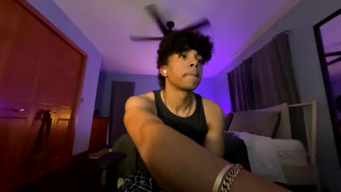 evansxx6 online show from December 4, 5:10 am