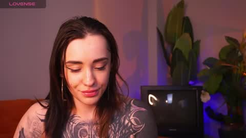 Eva online show from May 3, 1:55 am