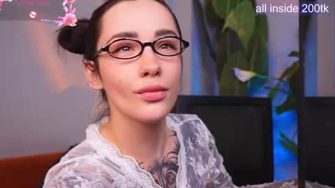 Eva online show from June 17, 3:00 am