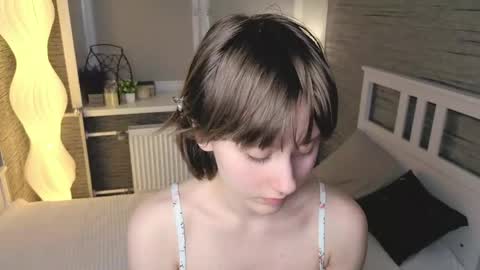Eva online show from May 1, 8:58 pm