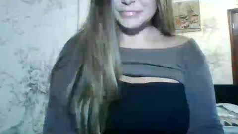 evasapples2026 online show from July 6, 7:27 pm