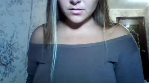evasapples2026 online show from July 27, 4:37 pm