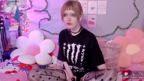 Eva online show from April 29, 9:52 pm