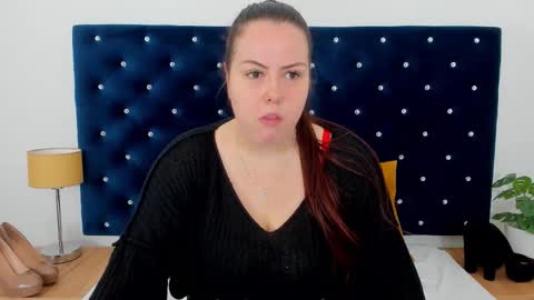 Snapshot of evawetdream chatting on October 21, 6:29 am Eva online show from October 21, 6:29 am