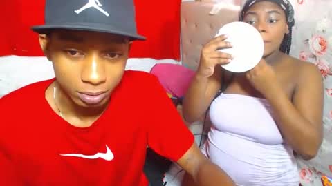 Eva And Emmanuel online show from June 15, 3:04 pm