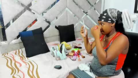 Eva And Emmanuel online show from April 29, 2:00 pm