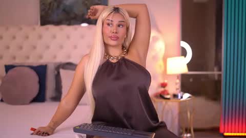 Eva online show from June 21, 12:33 pm