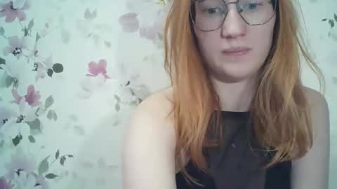 Evelina online show from May 3, 2:34 pm