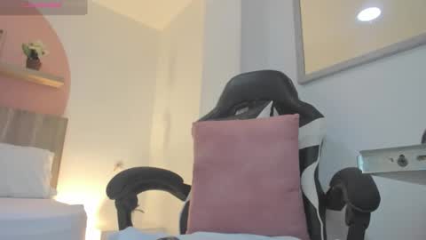 BELLA online show from March 11, 12:41 pm