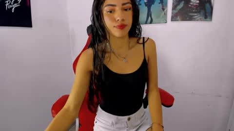 Evelin online show from May 5, 11:05 am