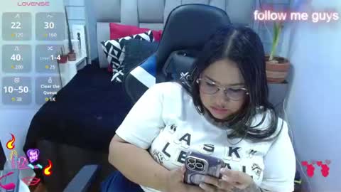 evelin zaens online show from June 18, 9:14 am