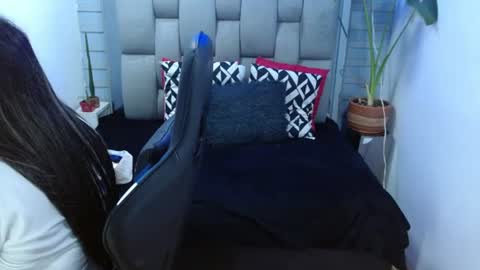 evelin zaens online show from July 1, 3:48 am
