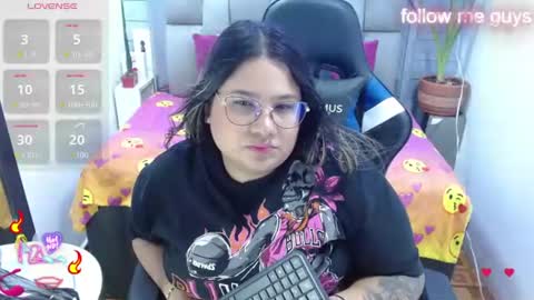 evelin zaens online show from July 13, 9:46 am
