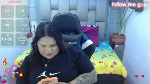 evelin zaens online show from July 17, 5:31 am