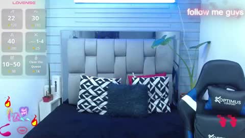 evelin zaens online show from June 6, 7:03 am