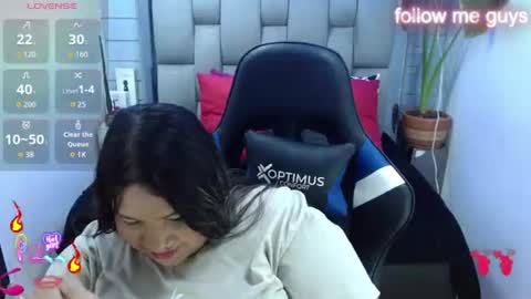 evelin zaens online show from July 28, 6:33 am