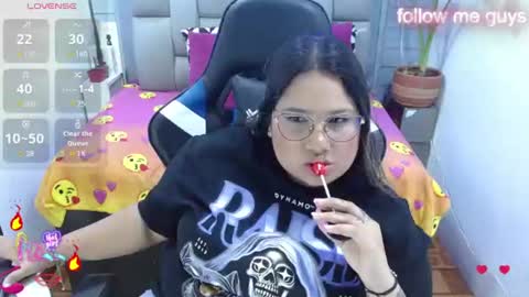 evelin zaens online show from July 9, 9:24 am