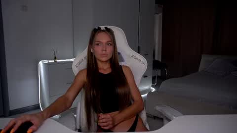 Evelina online show from July 15, 3:17 pm