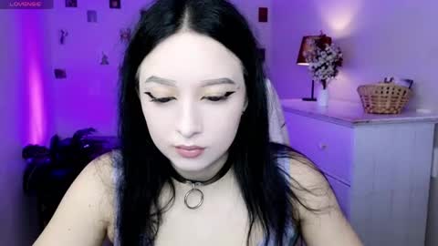 Evelina online show from May 4, 5:36 am