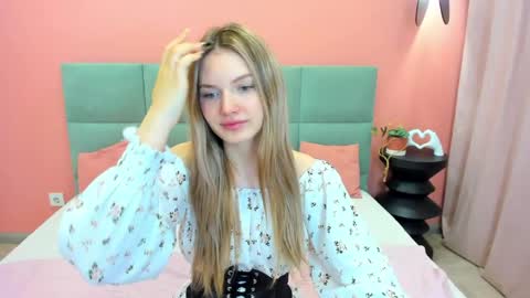 Eveline online show from May 3, 8:31 am
