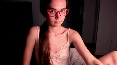 Evelyn online show from May 9, 6:36 pm