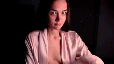 Evelyn online show from April 29, 5:51 pm