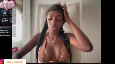 E V E L Y N  online show from January 27, 8:39 pm