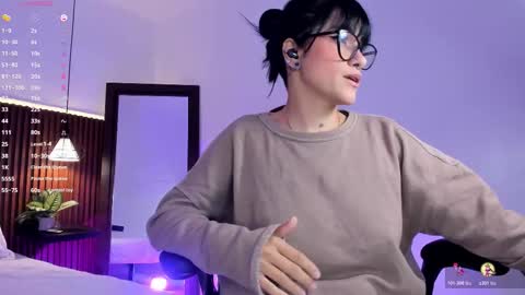 evelyn online show from November 15, 3:52 am