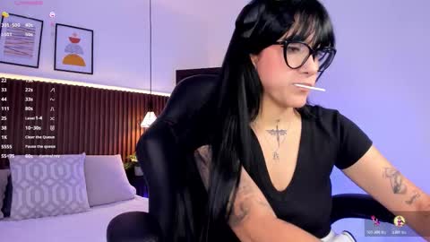 evelyn online show from November 22, 1:26 am