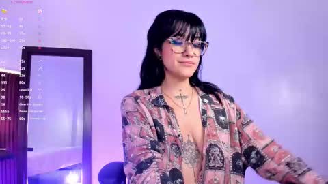 evelyn online show from October 20, 3:00 am