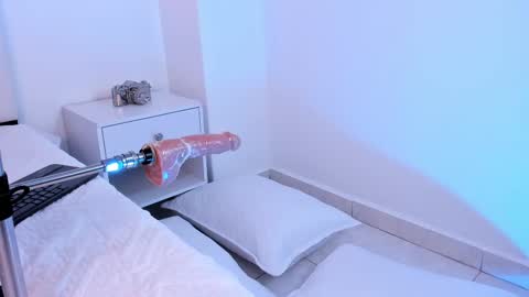 evelyn_white8 online show from February 20, 5:41 pm