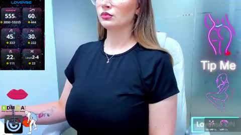 evelyne_rose online show from July 3, 5:01 am